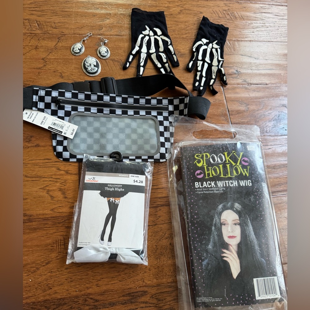 Halloween‎ Costume Accessories Set of 5 Pieces